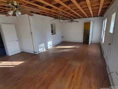230 Rocky Top Medina TX 78055