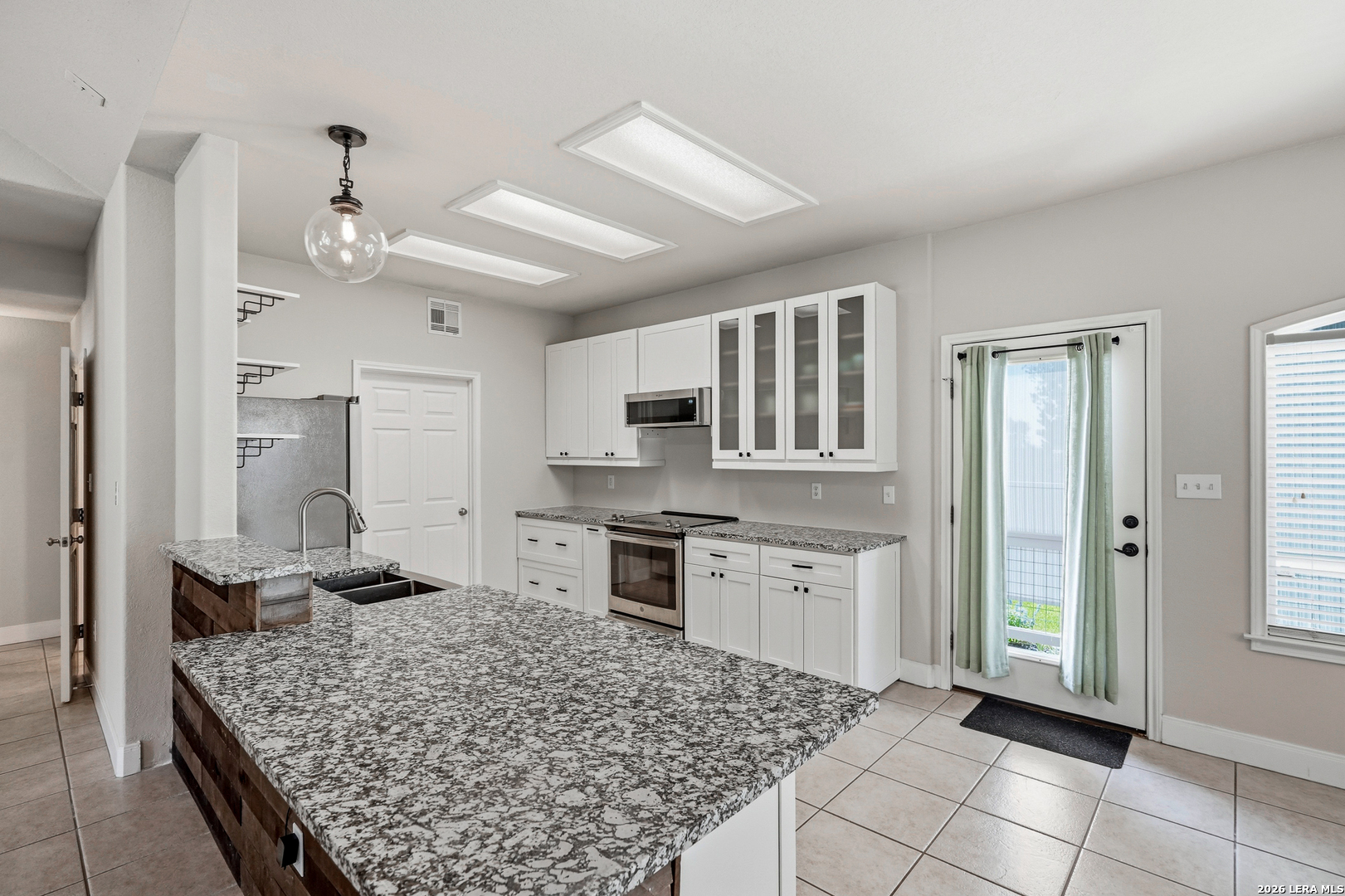 1620 Point View Spring Branch TX 78070