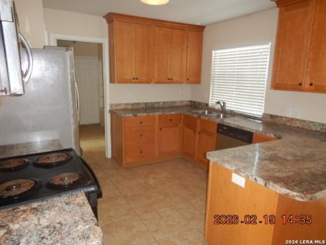 5875 Castle Lake San Antonio TX 78218