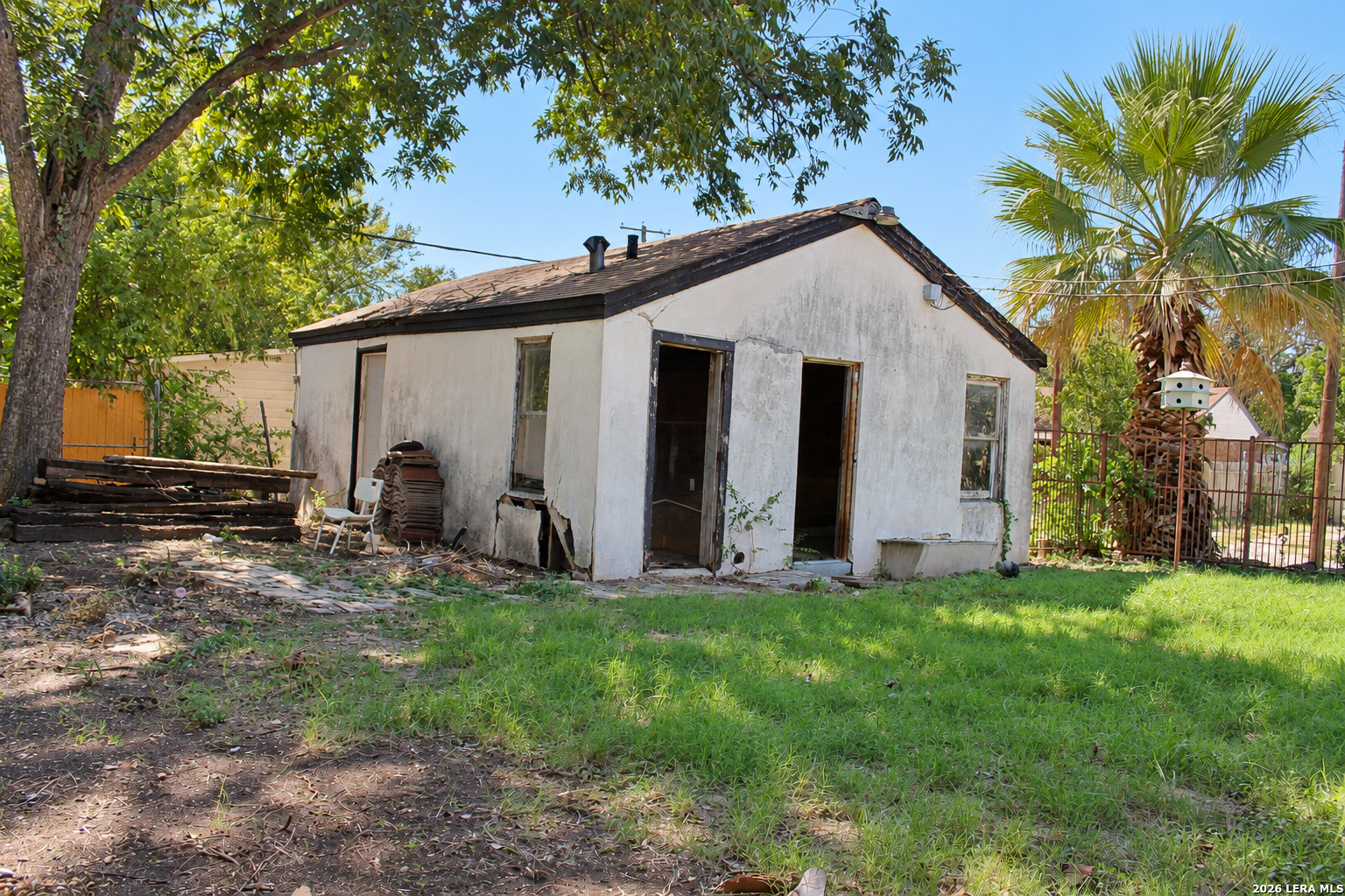 1944 W Summit San Antonio TX 78201