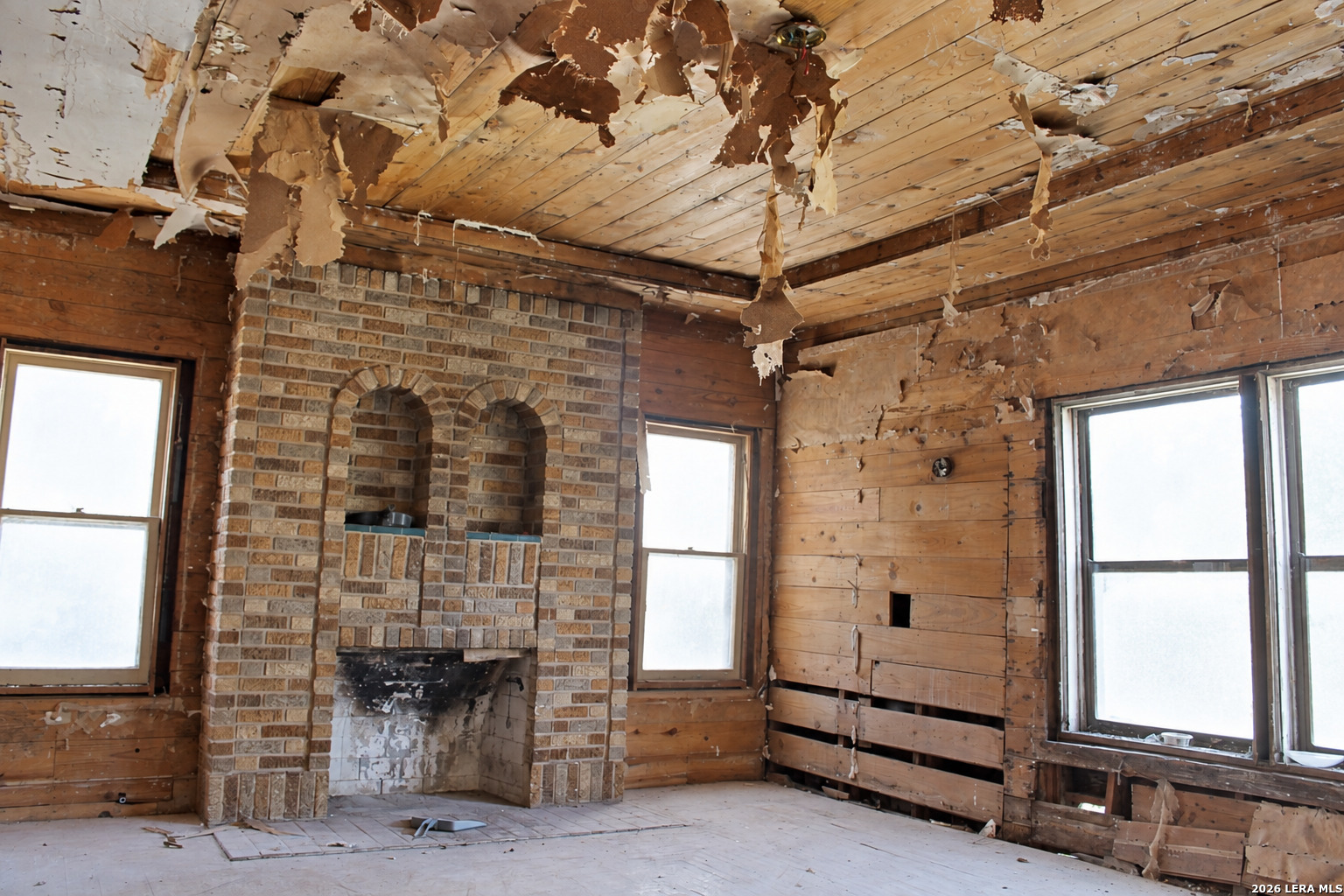 1944 W Summit San Antonio TX 78201