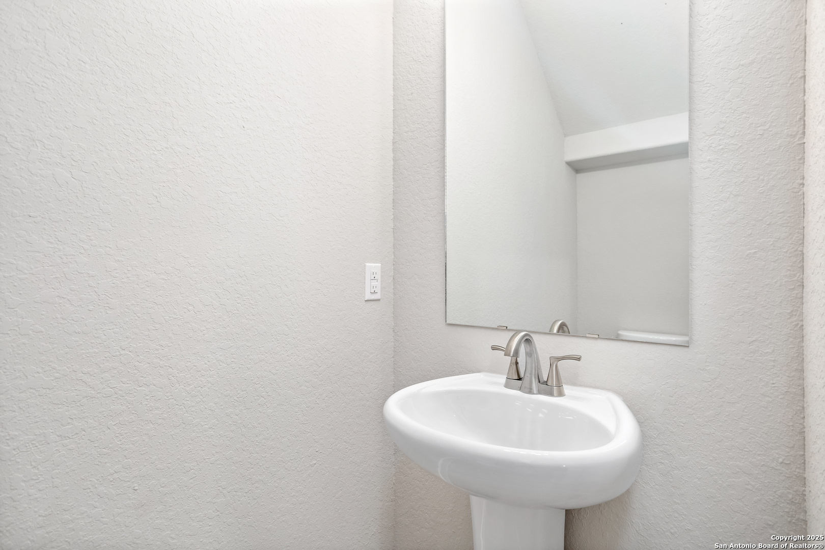 21531 Sir Walter San Antonio TX 78256