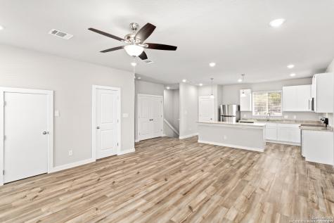 21531 Sir Walter San Antonio TX 78256