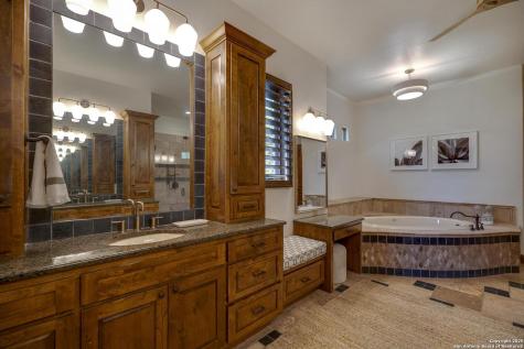 307 Augusta Boerne TX 78006