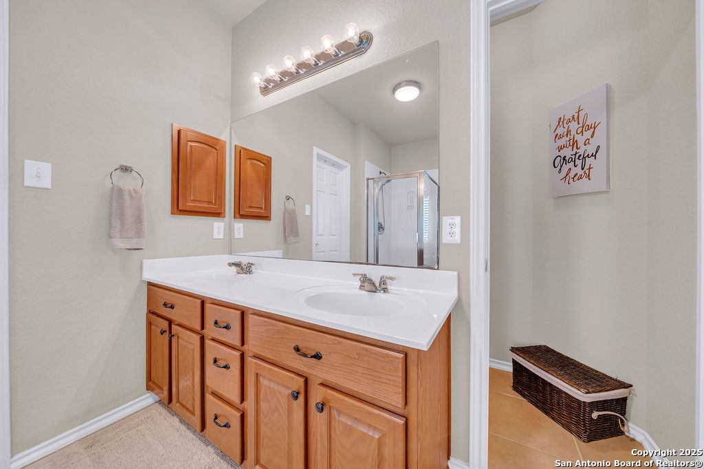 3134 Howling Wolf San Antonio TX 78261