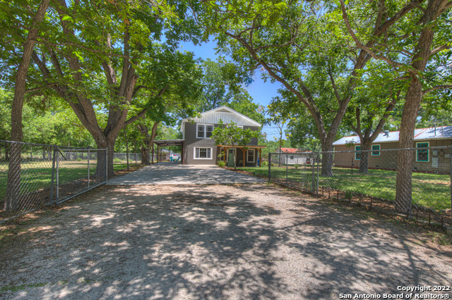 739 Albert Street New Braunfels TX 78130