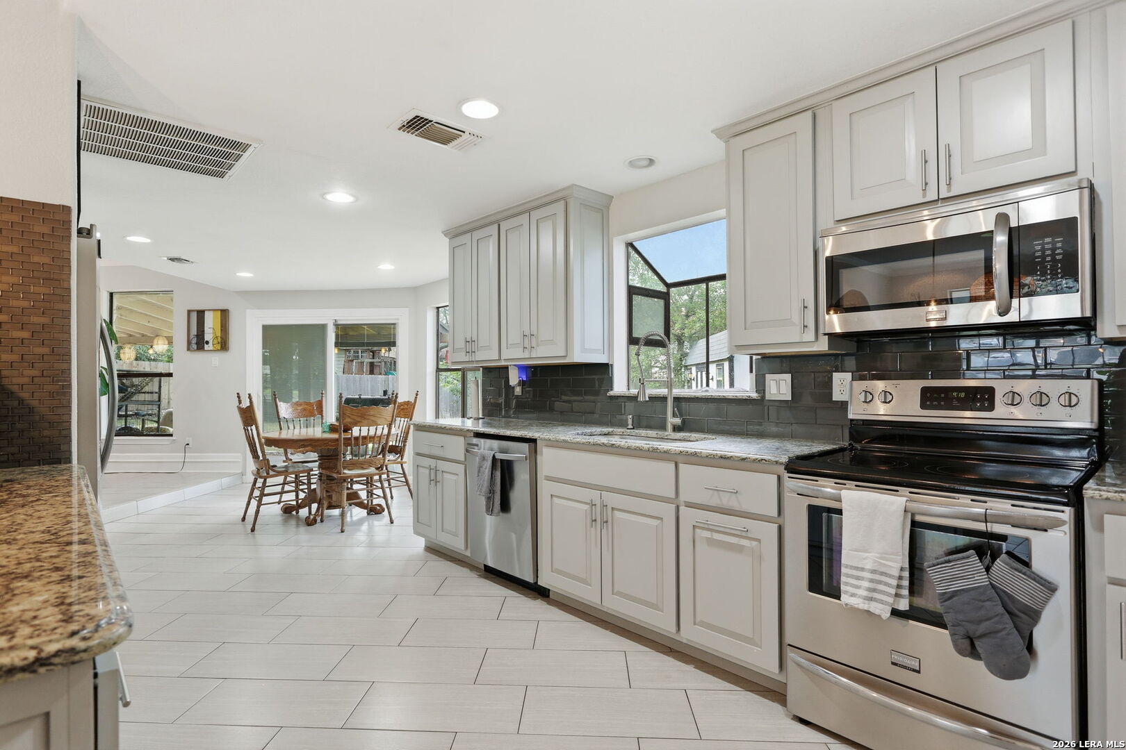 7626 Tippit Trail San Antonio TX 78240