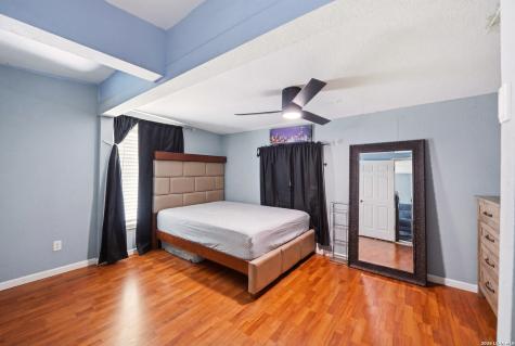 1050 Kendalia Avenue San Antonio TX 78221