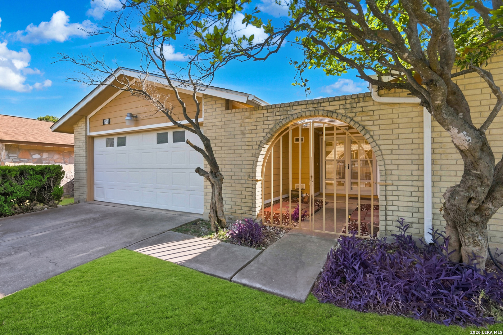 8371 Bent Waters San Antonio TX 78239