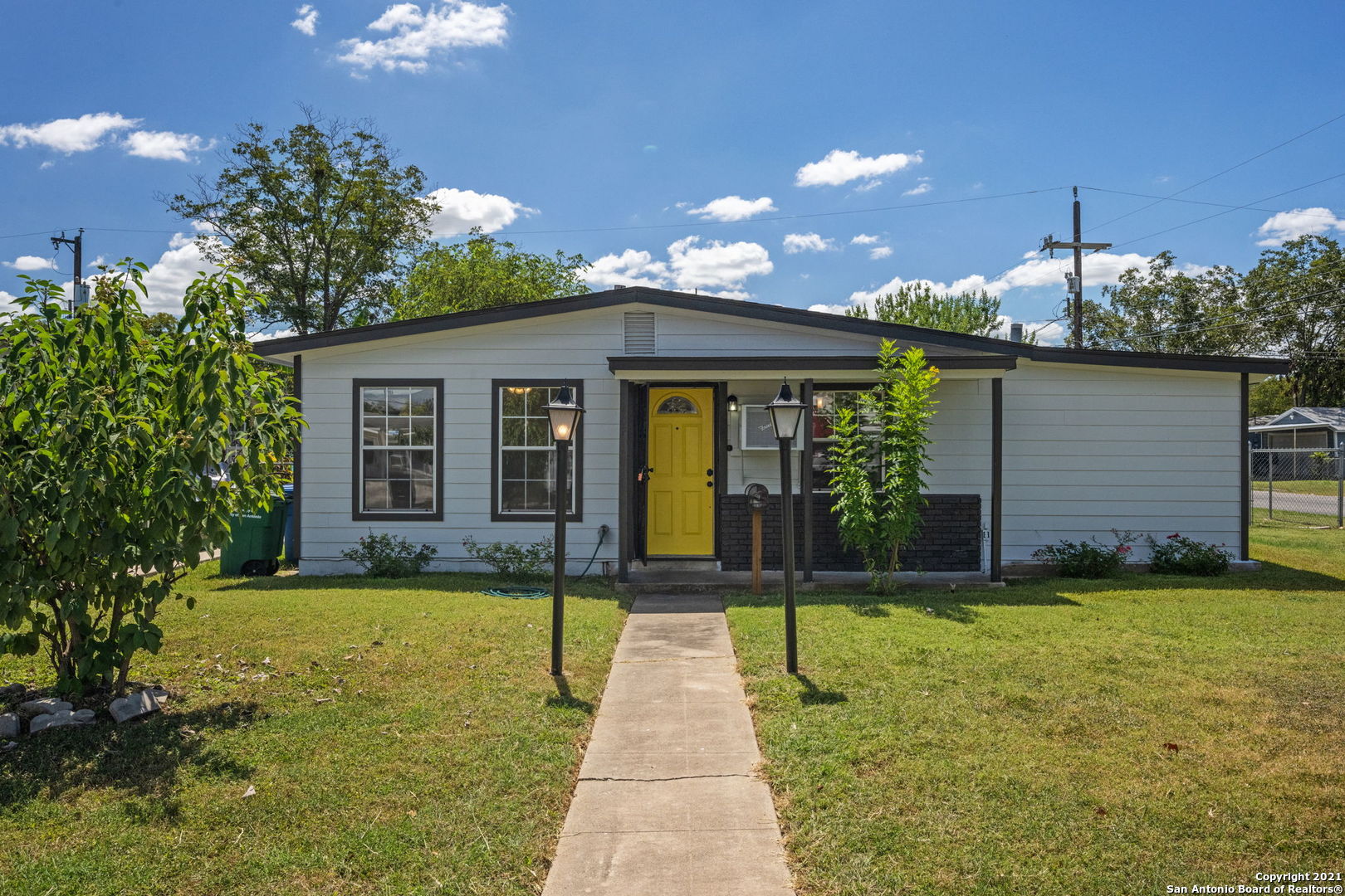 402 E Vestal Place San Antonio TX 78221