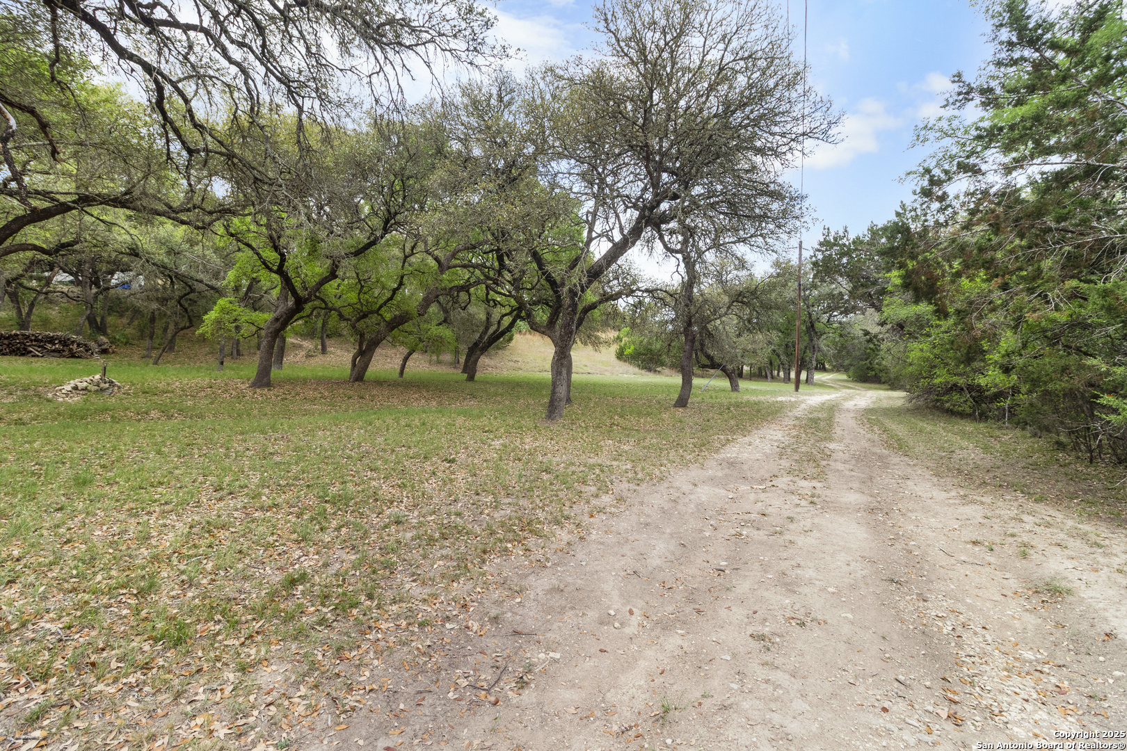 792 Alamo Beach Pipe Creek TX 78063