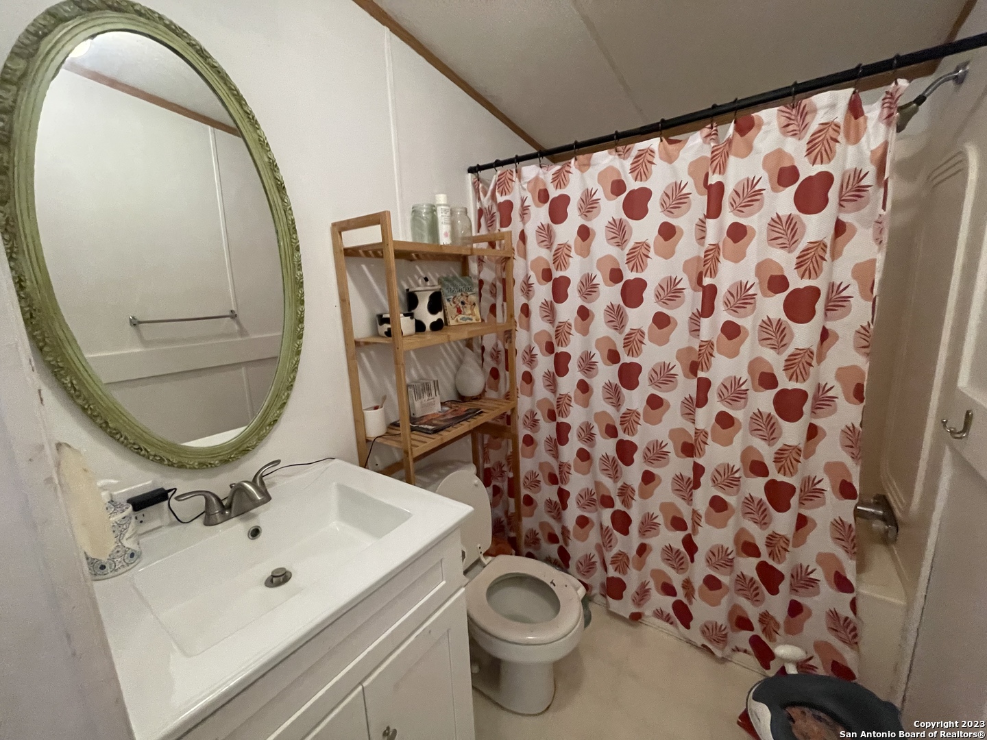 792 Alamo Beach Pipe Creek TX 78063