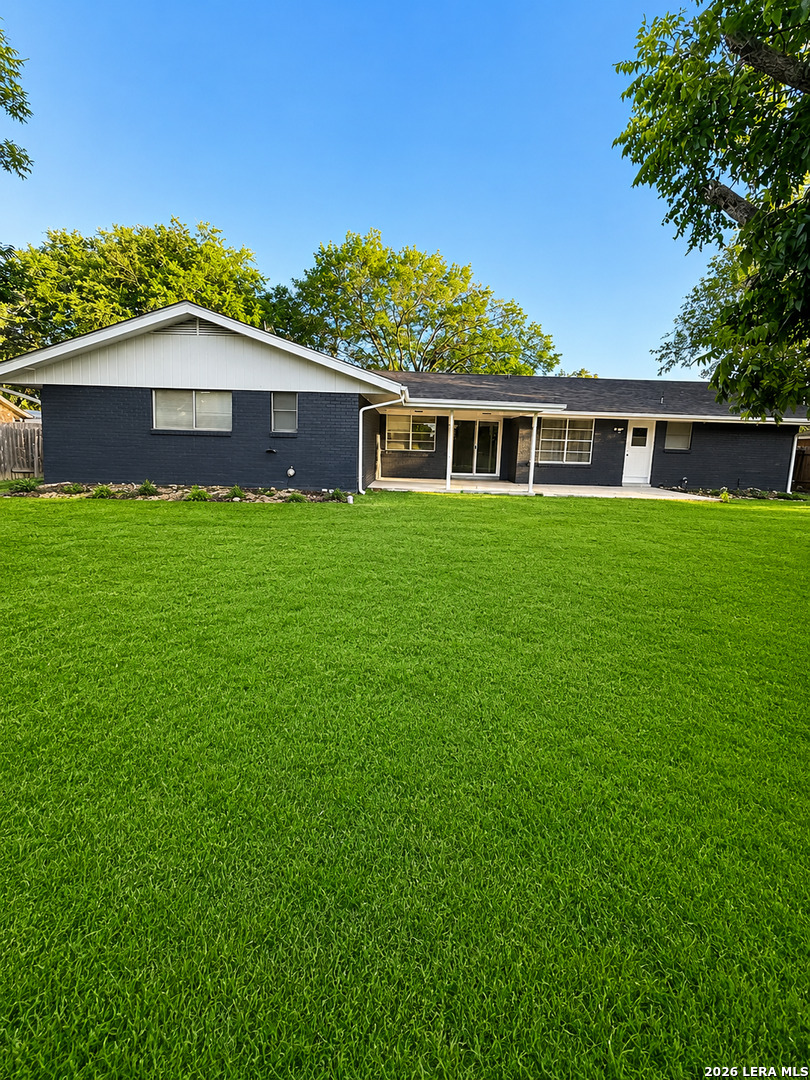 641 Richfield Drive Windcrest TX 78239