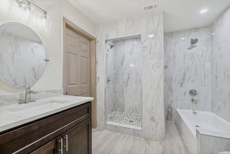 13539 Sleepy Oaks San Antonio TX 78253