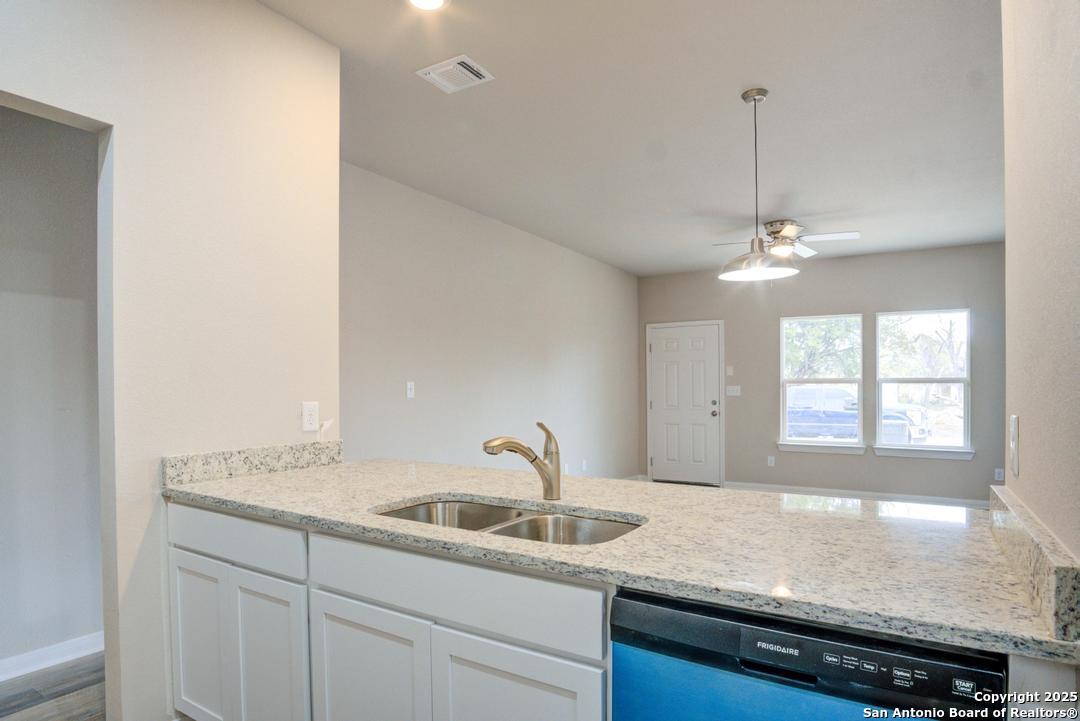 121 Lawton Street San Antonio TX 78237
