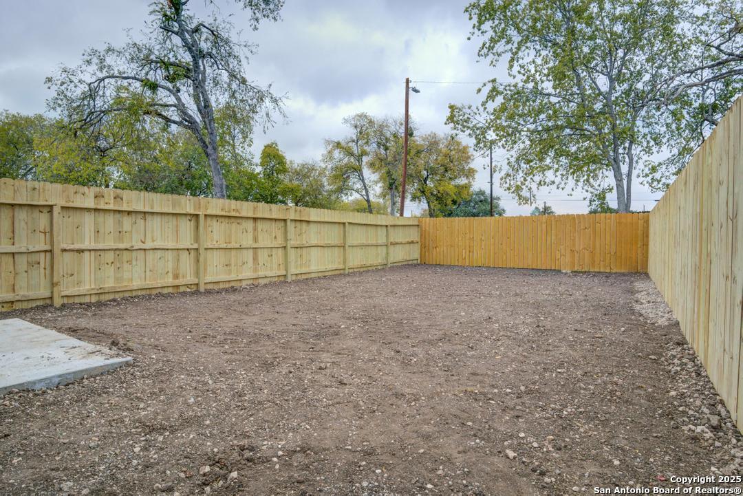 121 Lawton Street San Antonio TX 78237