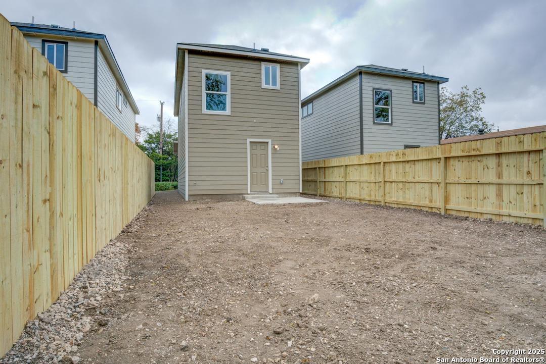 121 Lawton Street San Antonio TX 78237