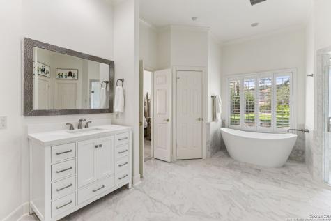 16 Highgate Drive San Antonio TX 78257
