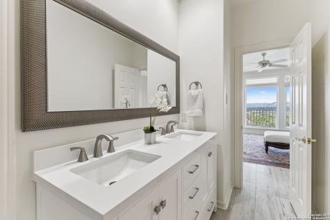 16 Highgate Drive San Antonio TX 78257