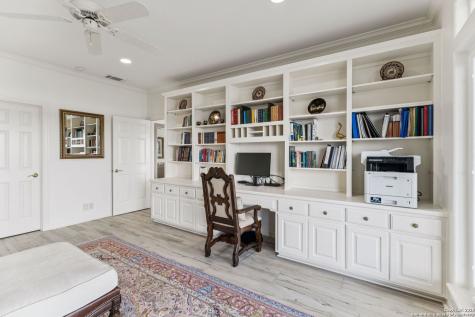 16 Highgate Drive San Antonio TX 78257