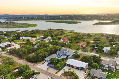 2551 Lakeshore Drive Canyon Lake TX 78133