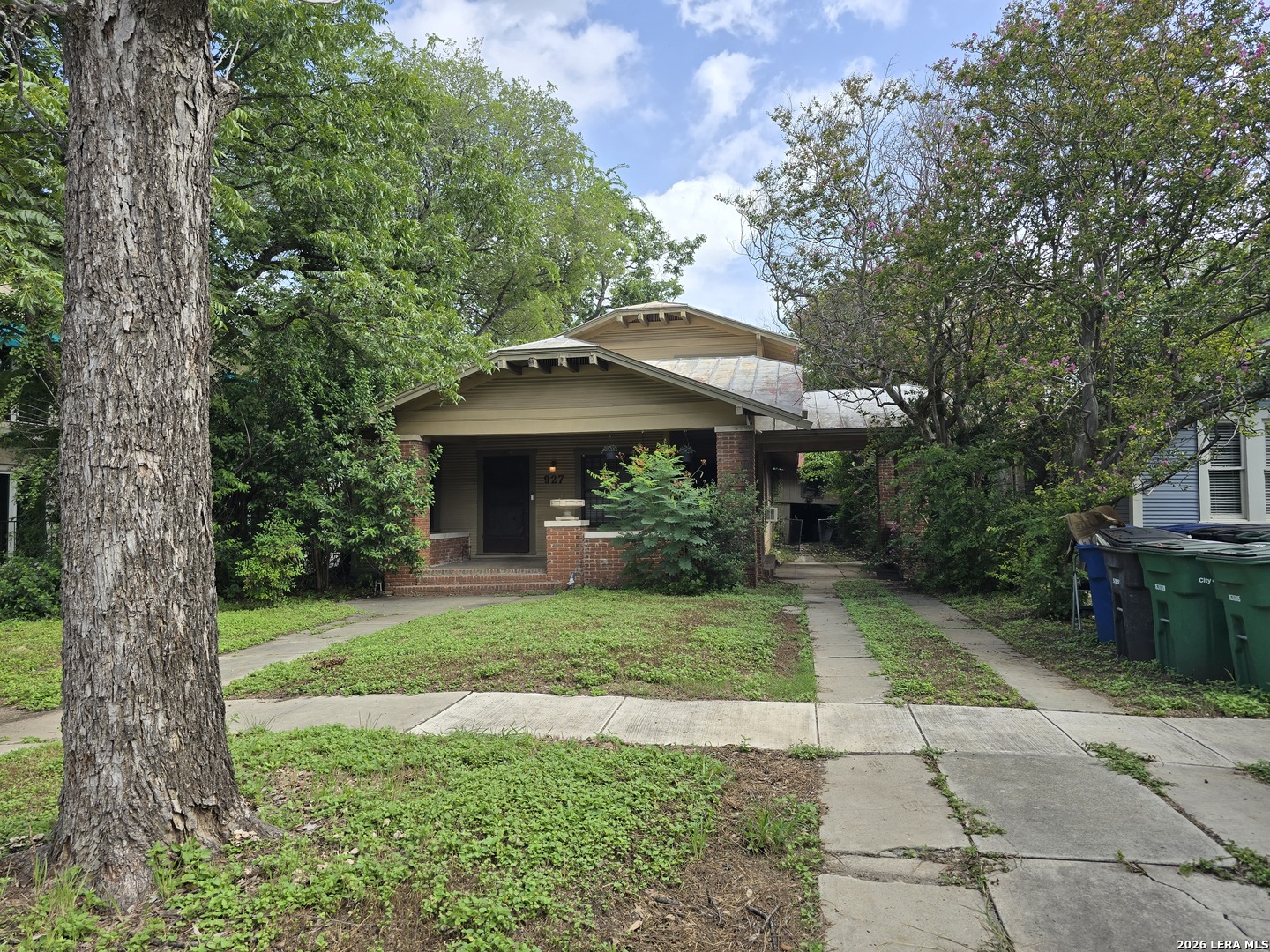 927 W Huisache San Antonio TX 78201