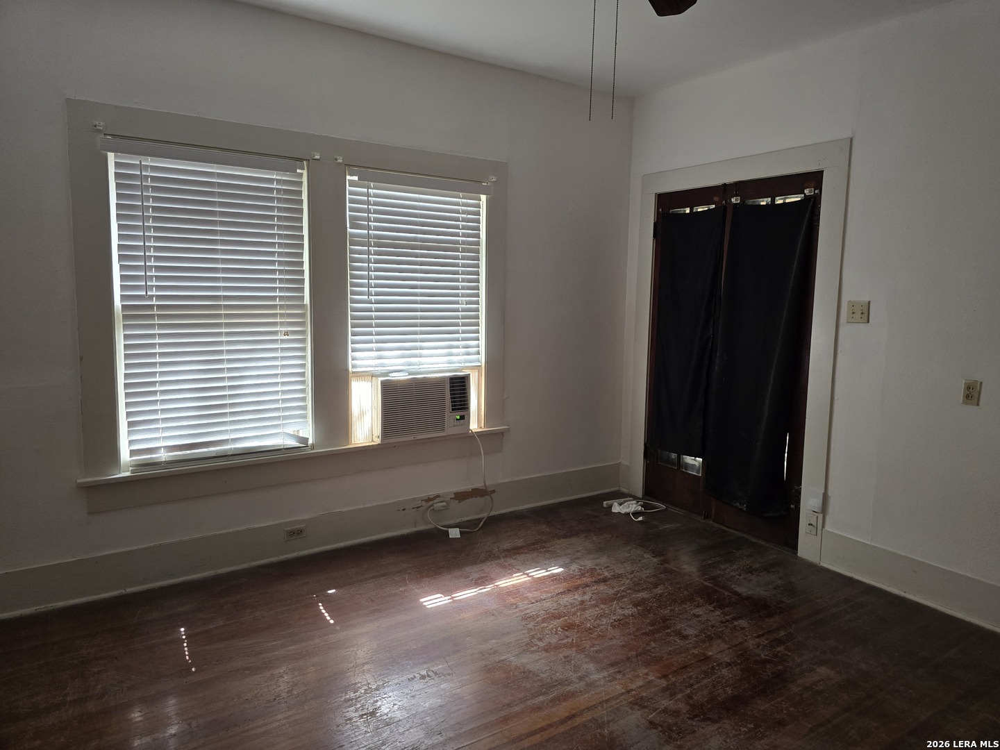 927 W Huisache San Antonio TX 78201