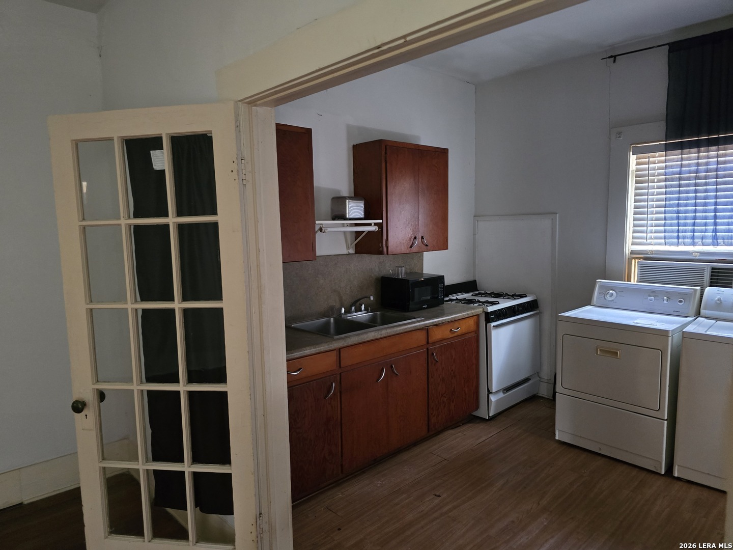 927 W Huisache San Antonio TX 78201