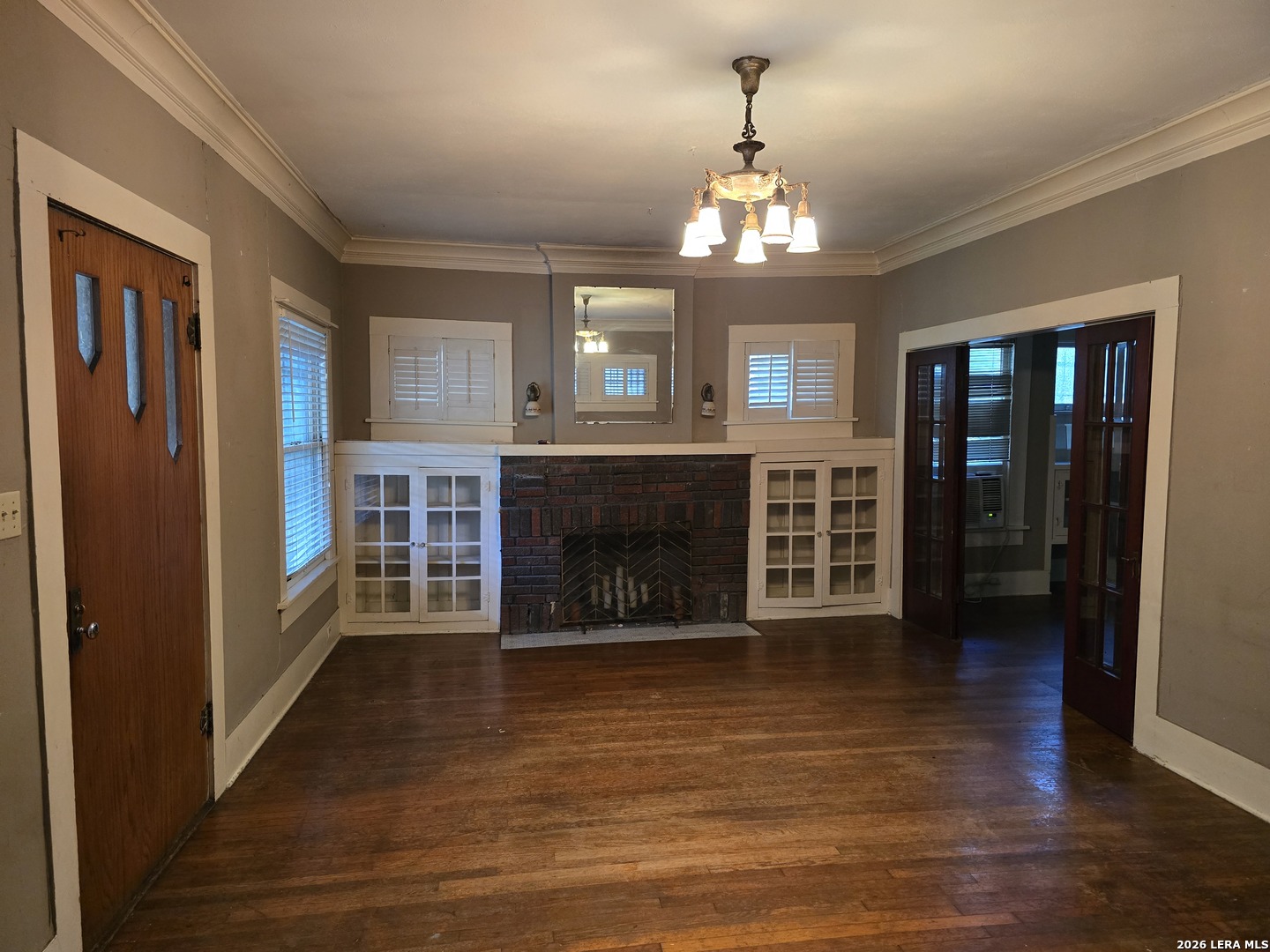 927 W Huisache San Antonio TX 78201