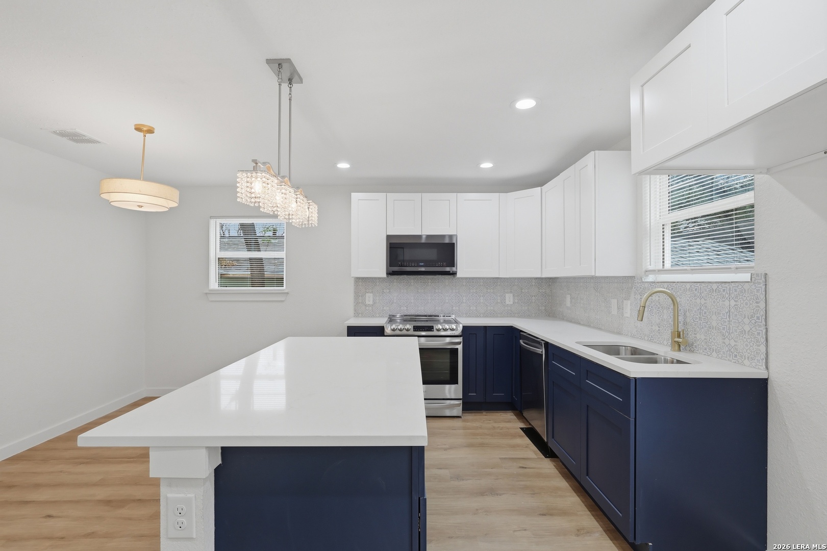 1422 Kayton San Antonio TX 78210