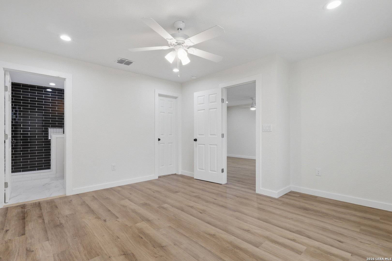 1422 Kayton San Antonio TX 78210