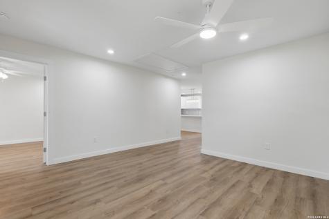 1422 Kayton San Antonio TX 78210