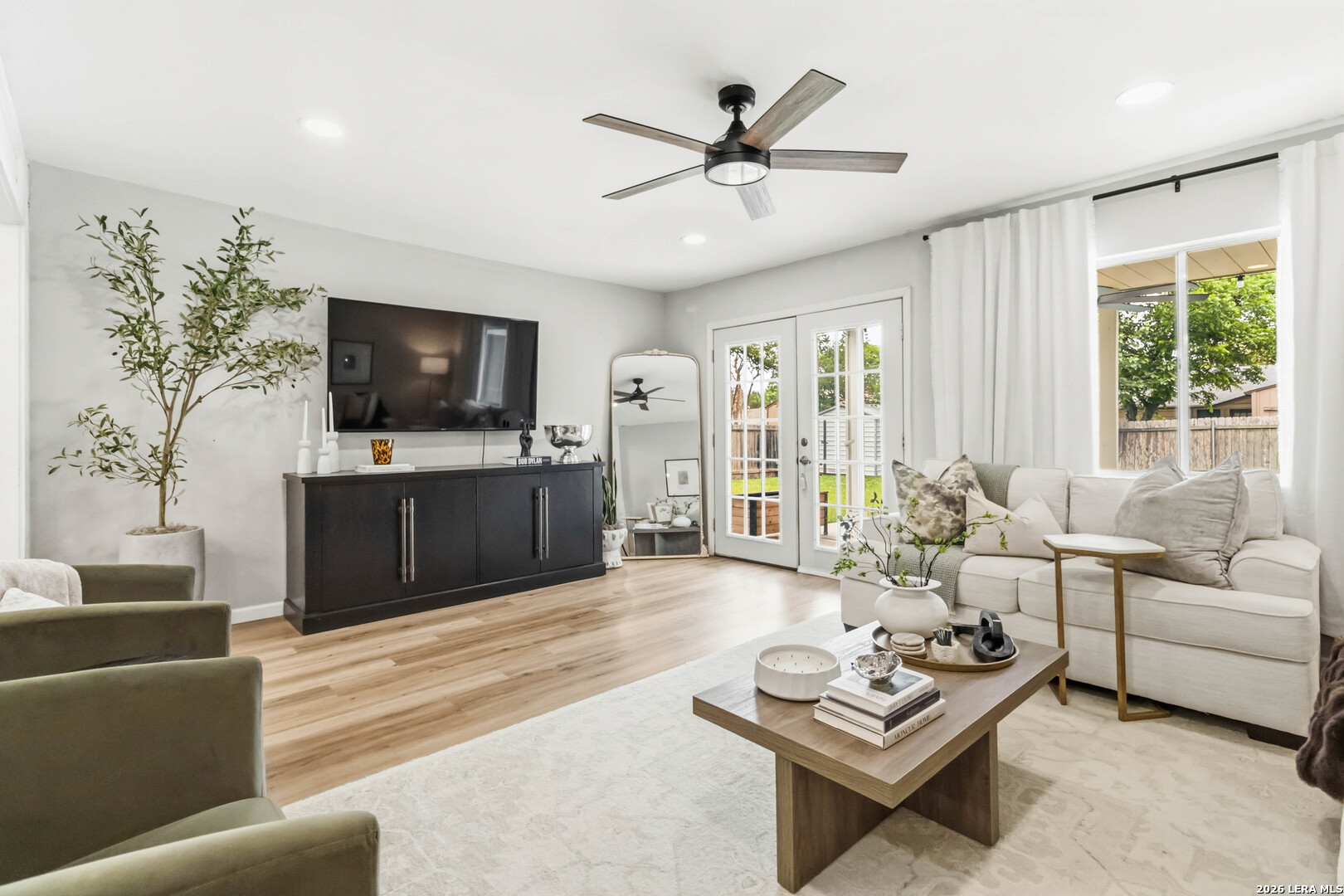 1734 Timber Oak Street San Antonio TX 78232