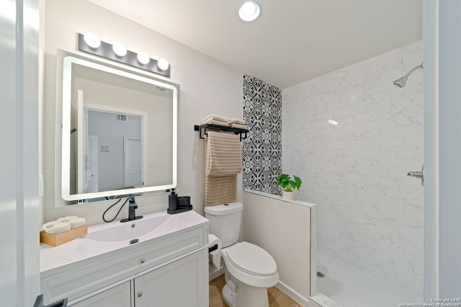 1104 S Gevers Street San Antonio TX 78203