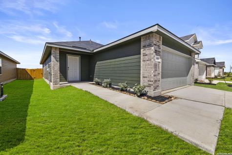 16035 Mahogany Way Elmendorf TX 78112