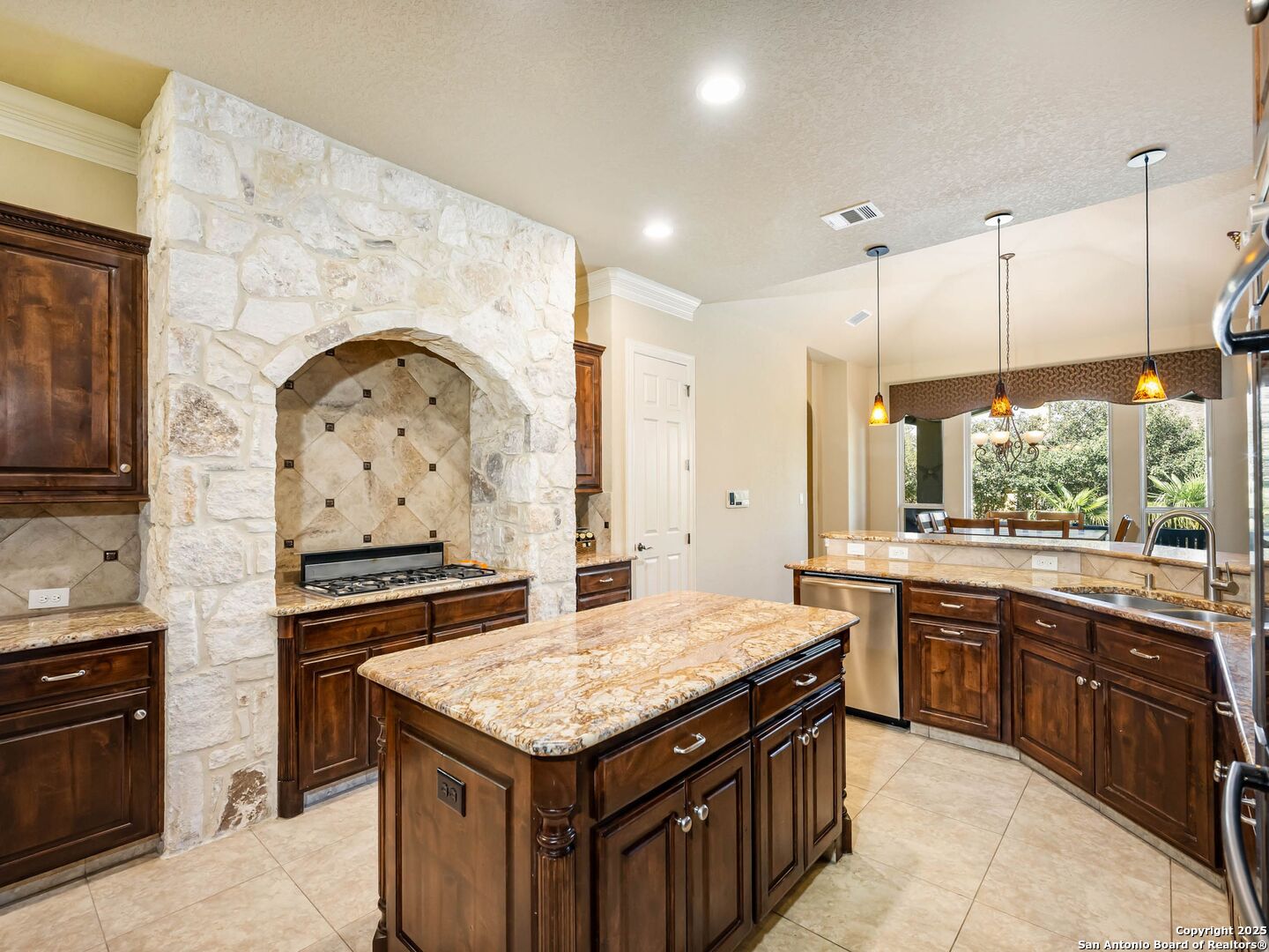 23719 Baker Hill San Antonio TX 78258