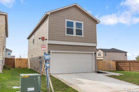 5006 Kayak Cove Elmendorf TX 78112