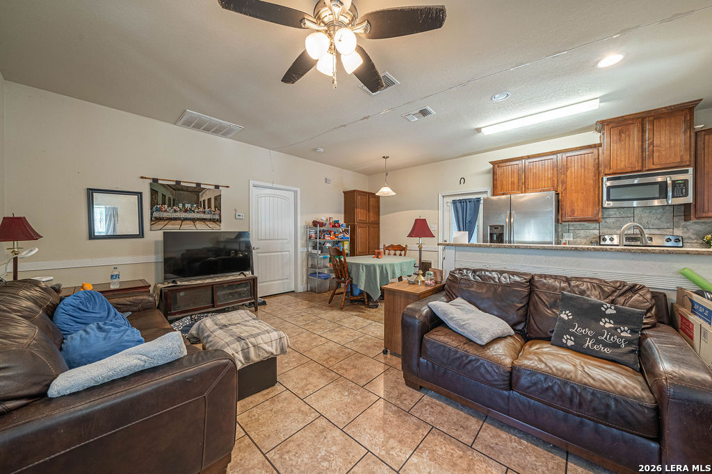 3024 Fallbrook Manor Bulverde TX 78163