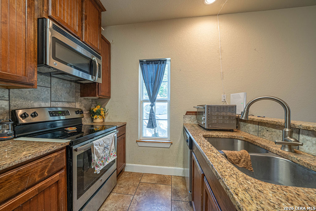 3024 Fallbrook Manor Bulverde TX 78163