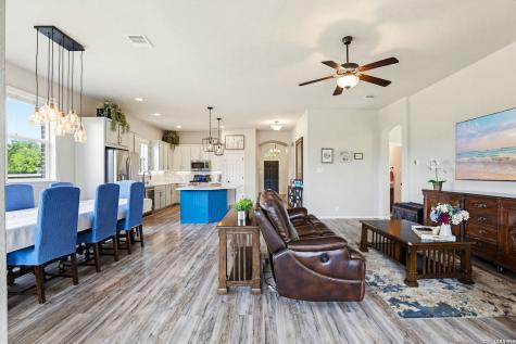 8155 Two Falls San Antonio TX 78255