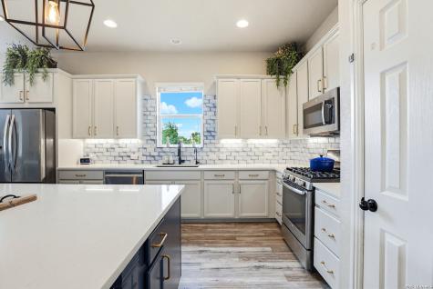 8155 Two Falls San Antonio TX 78255