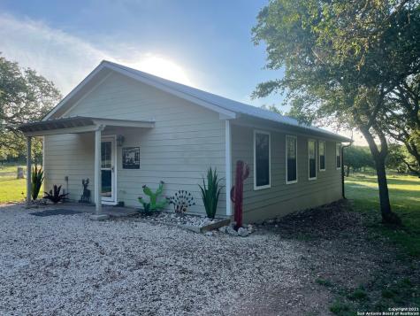 222 Spanish Oak Trail Harper TX 78631