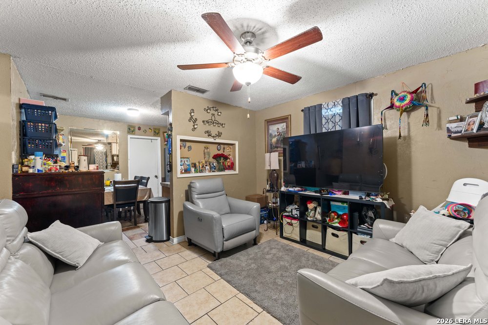 2824 Ruiz Street San Antonio TX 78228
