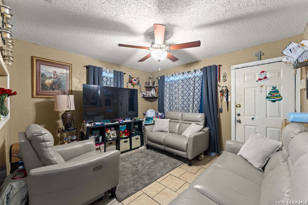 2824 Ruiz Street San Antonio TX 78228