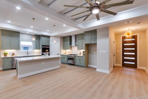14018 Floral Ridge Drive San Antonio TX 78247