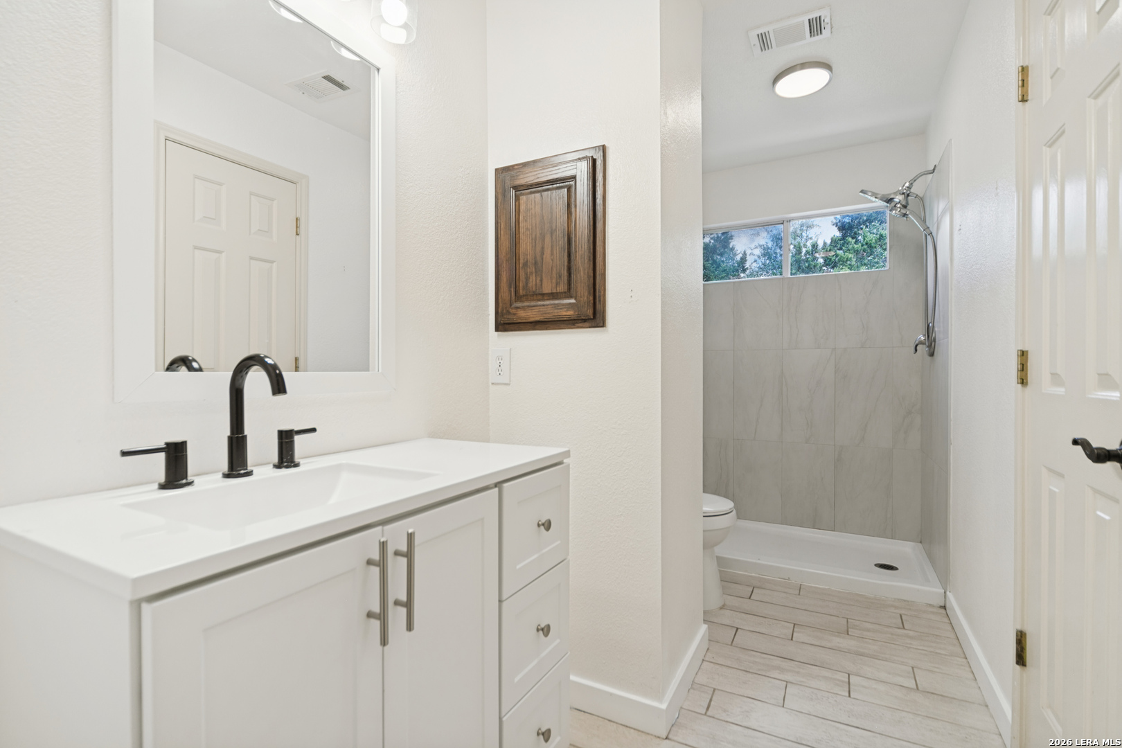 1543 Overlook Creek San Antonio TX 78260