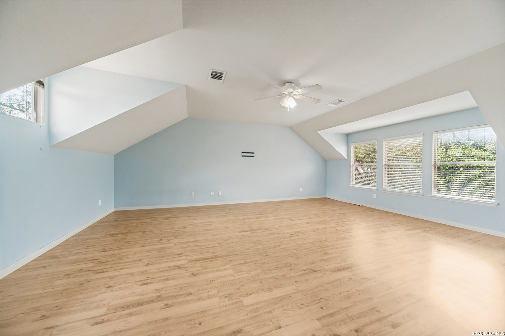 1543 Overlook Creek San Antonio TX 78260