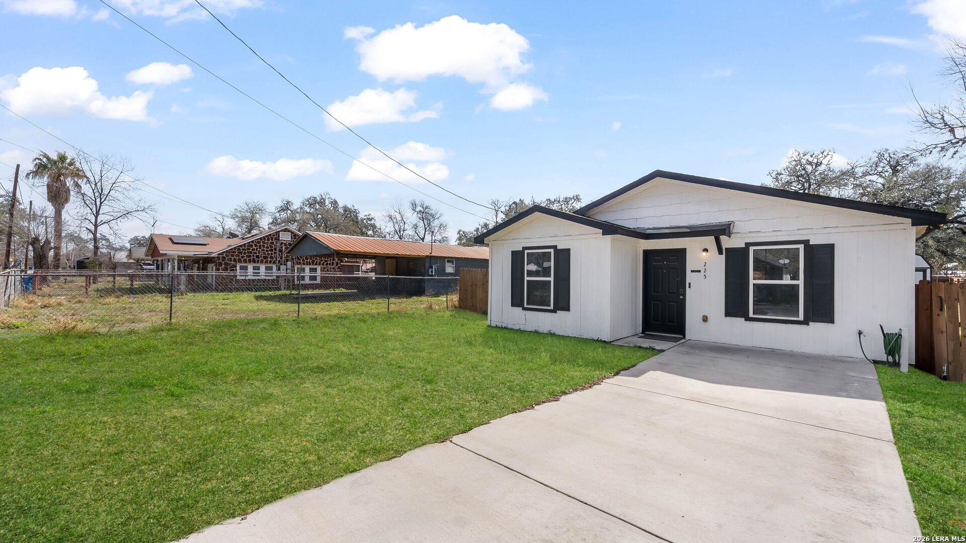 225 Virginia Pleasanton TX 78064