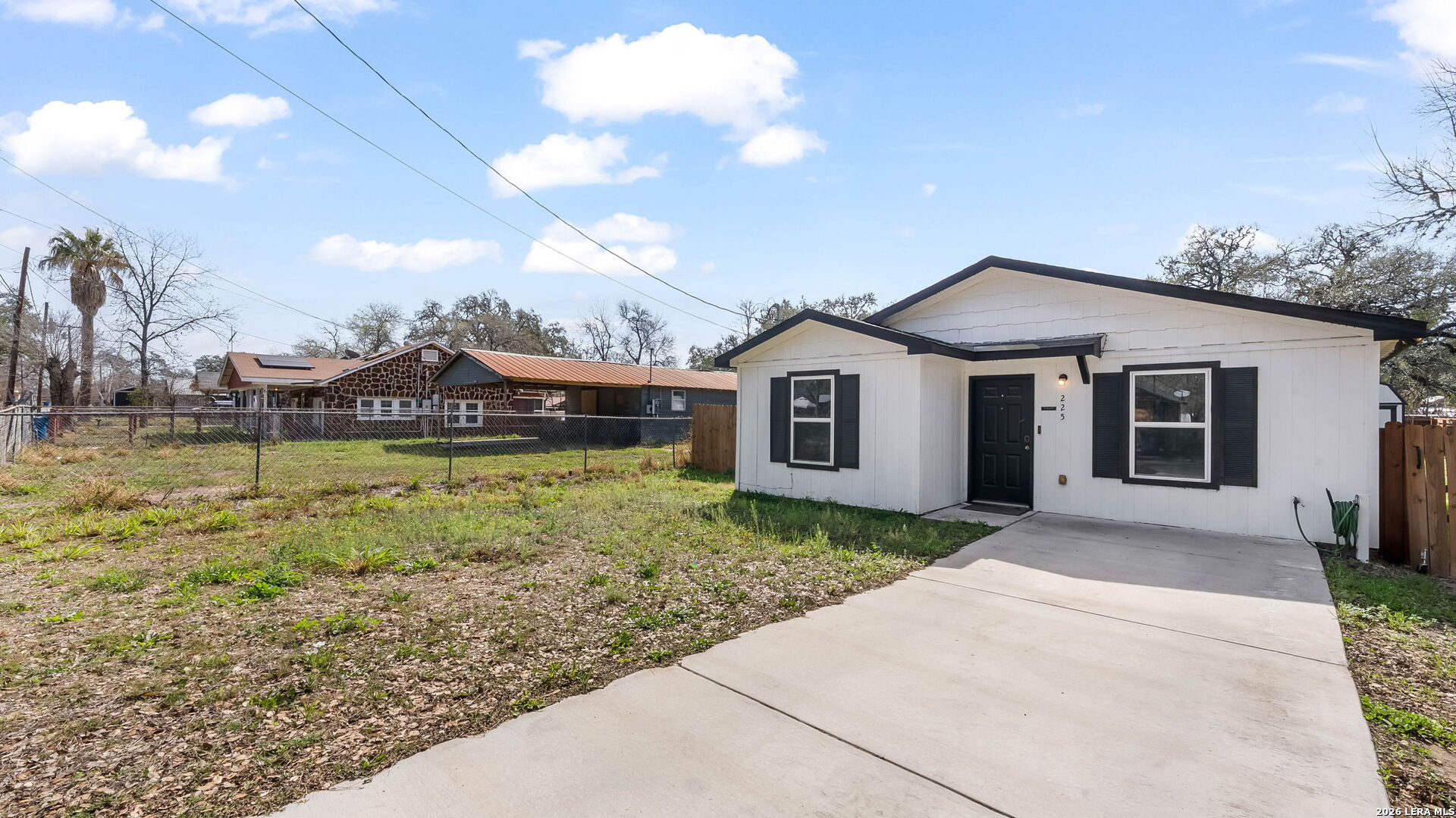 225 Virginia Pleasanton TX 78064