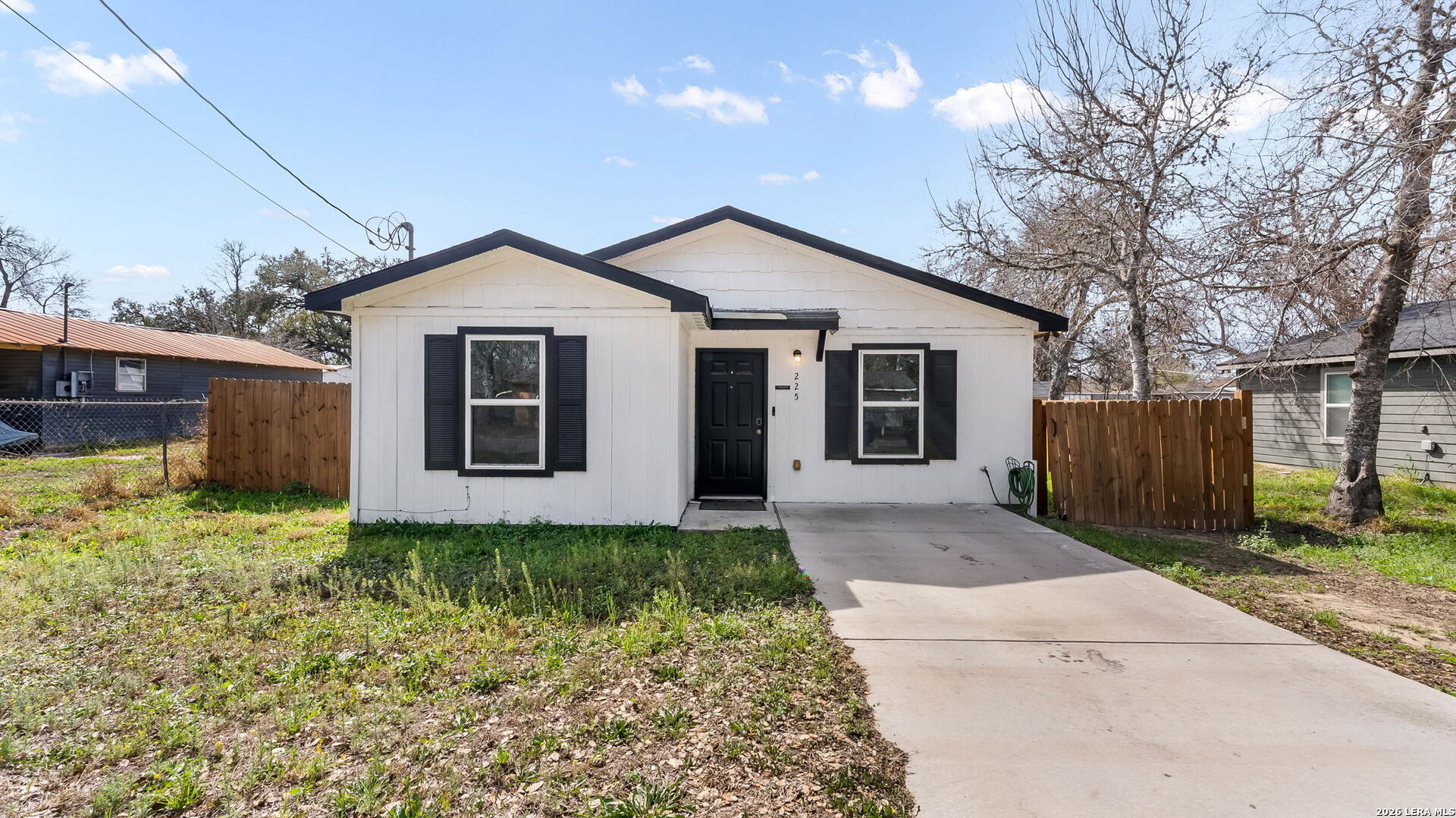 225 Virginia Pleasanton TX 78064